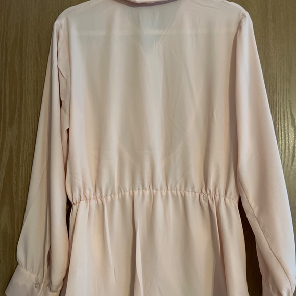 Express Blouse - Picture 2 of 4